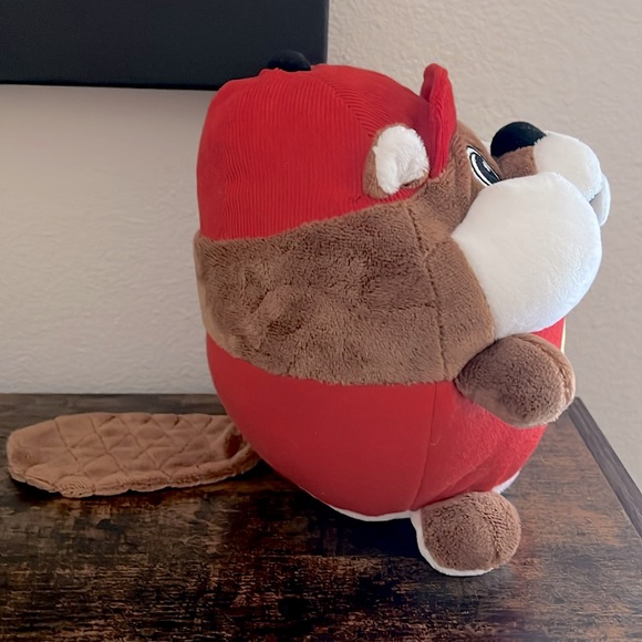 Buc-ee's Beaver Plush Stuffed Animal - Picture 6 of 9